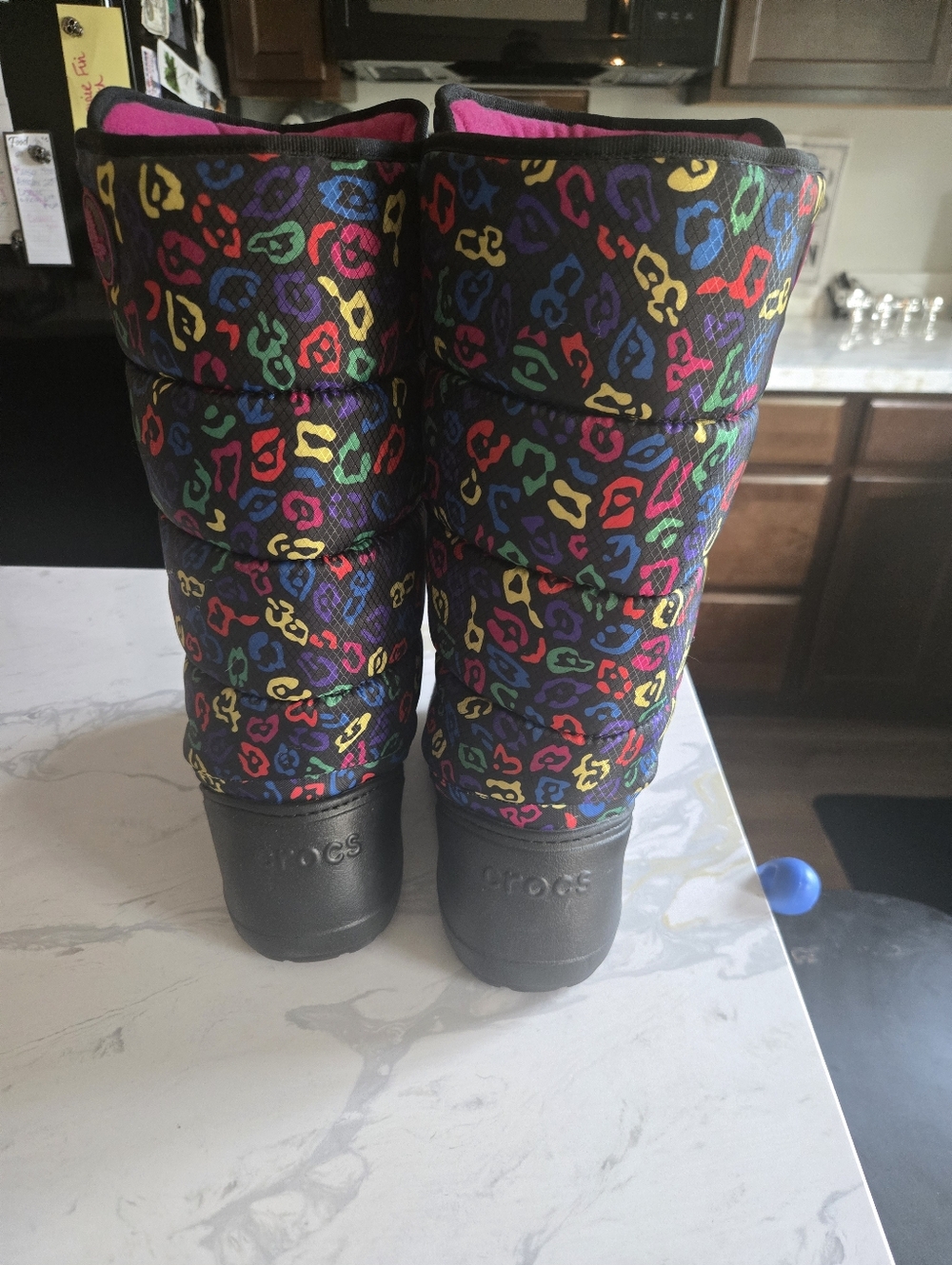 NWOT. RARE! Crocs Kosmo Snow Boots. Womens Size 9 - Picture 4 of 7